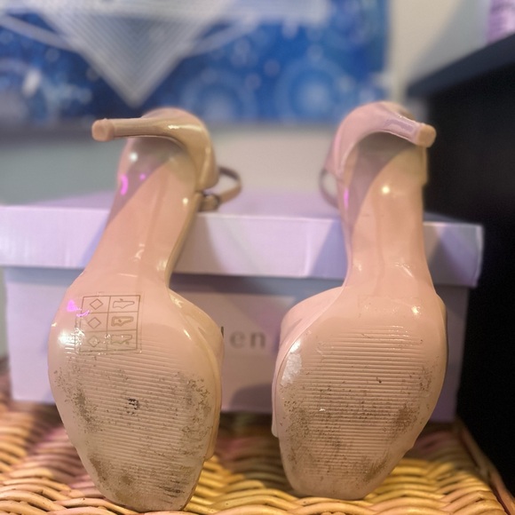 Aldo size 6 heels - Picture 6 of 7